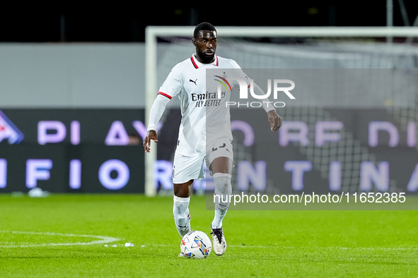 Fikayo Tomori of AC Milan during the Serie A Enilive match between ACF Fiorentina and AC Milan at Stadio Artemio Franchi on October 06, 2024...