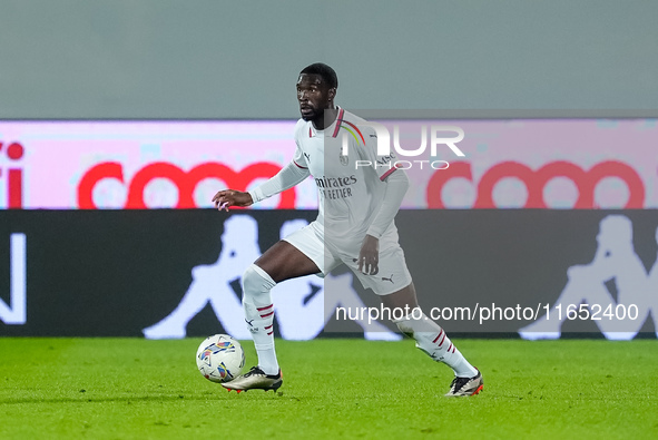 Fikayo Tomori of AC Milan during the Serie A Enilive match between ACF Fiorentina and AC Milan at Stadio Artemio Franchi on October 06, 2024...