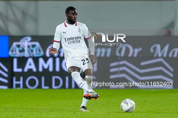 Fikayo Tomori of AC Milan during the Serie A Enilive match between ACF Fiorentina and AC Milan at Stadio Artemio Franchi on October 06, 2024...