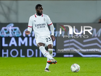 Fikayo Tomori of AC Milan during the Serie A Enilive match between ACF Fiorentina and AC Milan at Stadio Artemio Franchi on October 06, 2024...