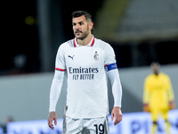 Theo Hernandez of AC Milan looks on during the Serie A Enilive match between ACF Fiorentina and AC Milan at Stadio Artemio Franchi on Octobe...