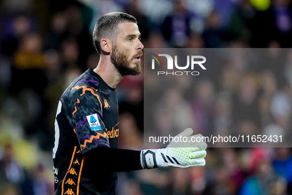 David De Gea of ACF Fiorentina looks on during the Serie A Enilive match between ACF Fiorentina and AC Milan at Stadio Artemio Franchi on Oc...