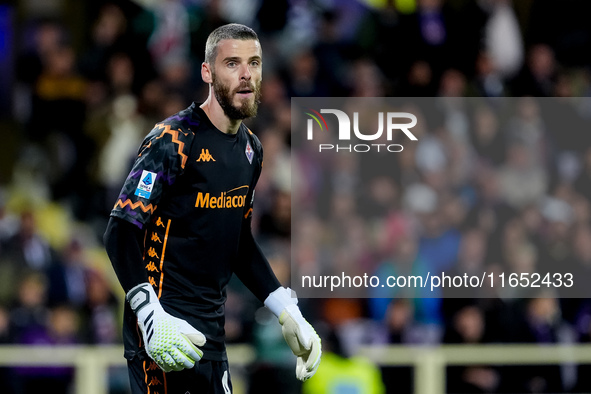 David De Gea of ACF Fiorentina looks on during the Serie A Enilive match between ACF Fiorentina and AC Milan at Stadio Artemio Franchi on Oc...