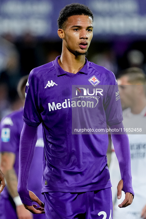 Amir Richardson of ACF Fiorentina looks on during the Serie A Enilive match between ACF Fiorentina and AC Milan at Stadio Artemio Franchi on...