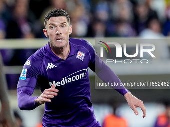 Robin Gosens of ACF Fiorentina looks on during the Serie A Enilive match between ACF Fiorentina and AC Milan at Stadio Artemio Franchi on Oc...