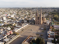 The Basilica of Lujan welcomes thousands of faithful from around the world who come to ask for or thank the Patroness of Argentina in Lujan,...