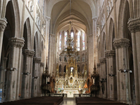 The Basilica of Lujan welcomes thousands of faithful from around the world who come to ask for or thank the Patroness of Argentina in Lujan,...