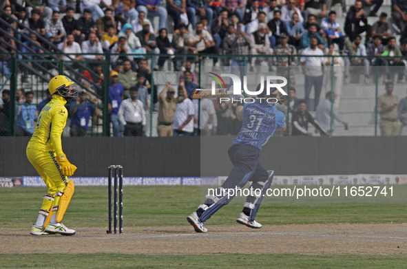 Martin Guptill of Southern Superstars bats during the Legends League Cricket T20 match between Toyam Hyderabad and Southern Superstars at th...