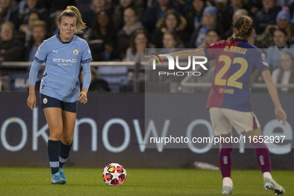 Lauren Hemp #11 of Manchester City W.F.C. participates in the UEFA Women's Champions League Group D match between Manchester City and FC Bar...