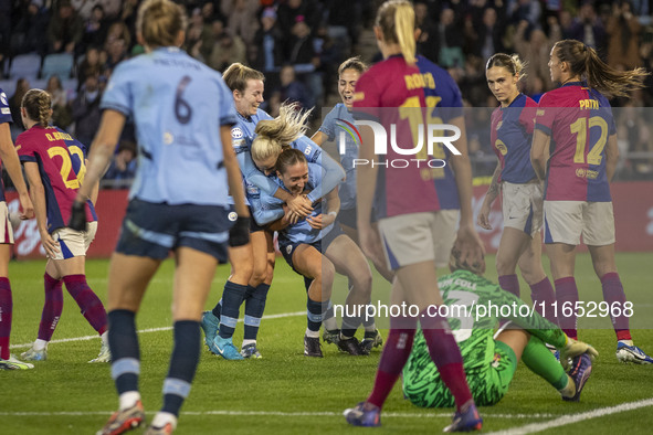 Naomi Layzell #3 of Manchester City W.F.C. celebrates her goal during the UEFA Women's Champions League Group D match between Manchester Cit...