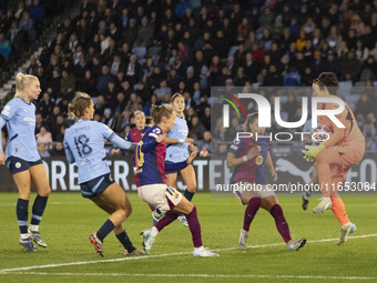 Ayaka Yamashita #31 (GK) of Manchester City W.F.C. makes a save during the UEFA Women's Champions League Group D match between Manchester Ci...