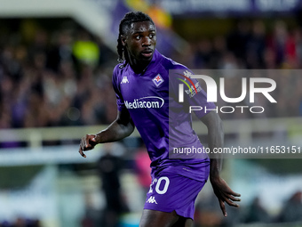 Moise Kean of ACF Fiorentina looks on during the Serie A Enilive match between ACF Fiorentina and AC Milan at Stadio Artemio Franchi on Octo...