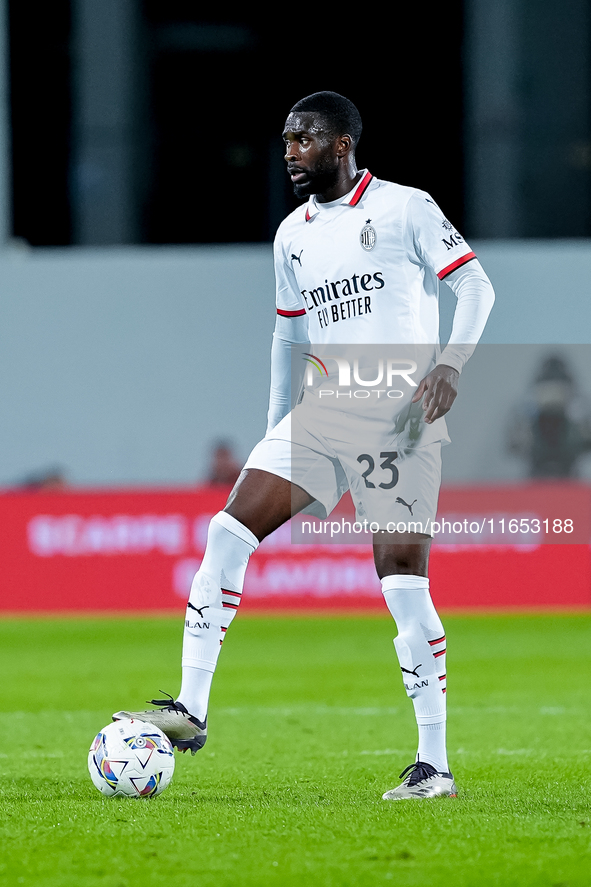 Fikayo Tomori of AC Milan during the Serie A Enilive match between ACF Fiorentina and AC Milan at Stadio Artemio Franchi on October 06, 2024...