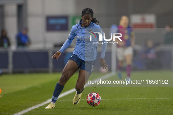 Khadija Shaw #21 of Manchester City W.F.C. is in action during the UEFA Women's Champions League Group D match between Manchester City and F...