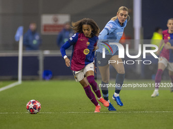 Vicky Lopez #19 of FC Barcelona is in action during the UEFA Women's Champions League Group D match between Manchester City and FC Barcelona...