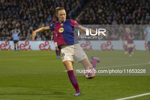 Fridolina Rolfo #16 of FC Barcelona participates in the UEFA Women's Champions League Group D match between Manchester City and FC Barcelona...