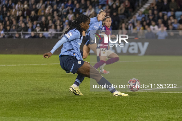 Khadija Shaw #21 of Manchester City W.F.C. participates in the UEFA Women's Champions League Group D match between Manchester City and FC Ba...