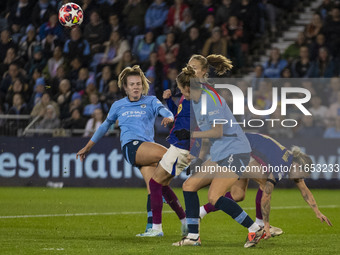 Lauren Hemp #11 of Manchester City W.F.C. takes a shot at goal during the UEFA Women's Champions League Group D match between Manchester Cit...