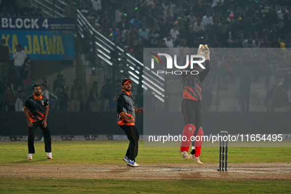 Phil Mustard, wicketkeeper of Manipal Tigers, appeals for the dismissal of Ben Dunk of India Capitals during the Legends League Cricket T20...