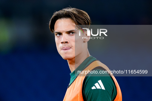 Samuele Ricci of Italy looks on during the UEFA Nations League 2024/25 League A Group A2 match between Italy and Belgium at Stadio Olimpico...