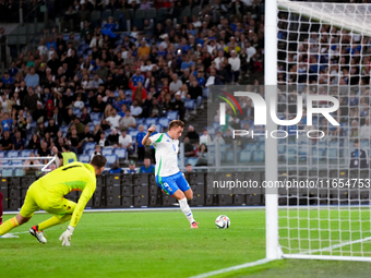 Matteo Retegui of Italy scores second goal during the UEFA Nations League 2024/25 League A Group A2 match between Italy and Belgium at Stadi...