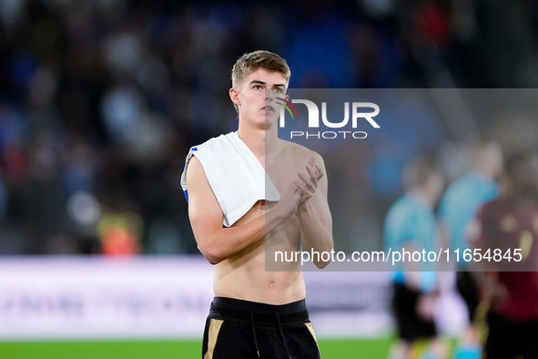 Charles De Ketelaere of Belgium applauds his supporters at the end of the UEFA Nations League 2024/25 League A Group A2 match between Italy...