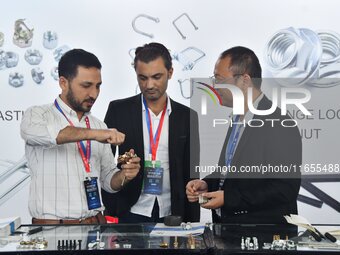 Foreign merchants buy fasteners at the 2024 International Procurement Conference in Handan, China, on October 10, 2024. (