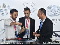 Foreign merchants buy fasteners at the 2024 International Procurement Conference in Handan, China, on October 10, 2024. (