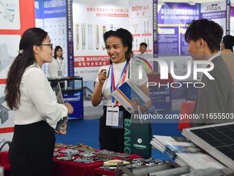 Foreign merchants learn about fastener products at the 2024 International Procurement Conference in Handan, China, on October 10, 2024. (