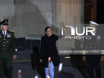 Claudia Sheinbaum Pardo, President of Mexico, leads the ceremony commemorating the 200th anniversary of the Mexican Republic at the main squ...