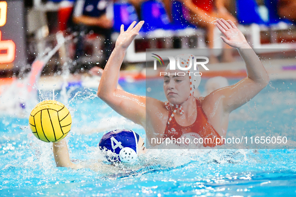 Maria Myriokefalitaki of Olympiacos SFP defends against Eleni Beta of Ethnikos OFPF during the Olympiacos SFP vs Ethnikos OFPF Women's Water...