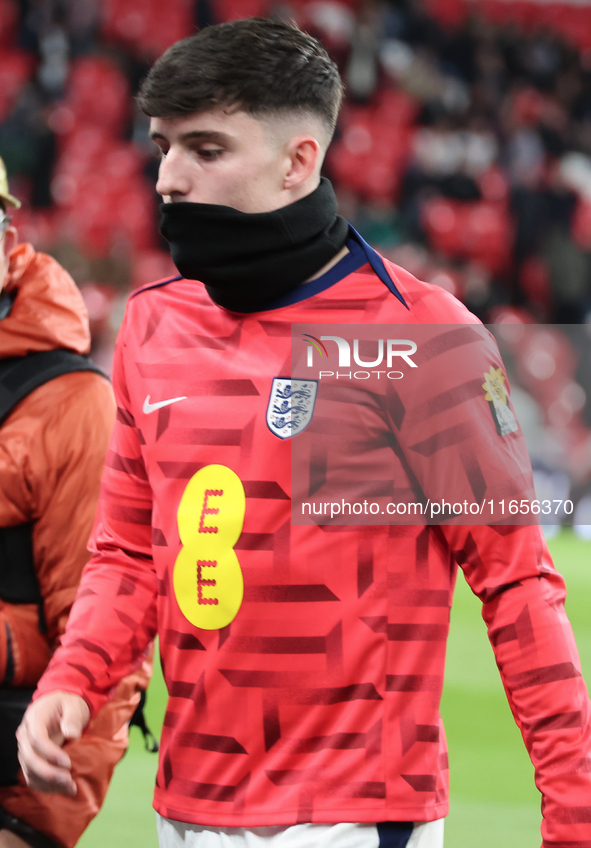 Tino Livramento of Newcastle United, England, participates in the pre-match warm-up during the UEFA Nations League Group 2 match between Eng...