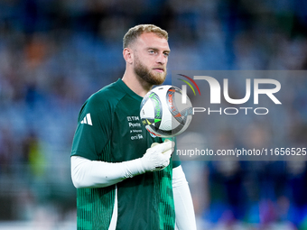 Michele Di Gregorio of Italy looks on during the UEFA Nations League 2024/25 League A Group A2 match between Italy and Belgium at Stadio Oli...