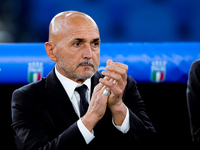 Luciano Spalletti head coach of Italy looks on during the UEFA Nations League 2024/25 League A Group A2 match between Italy and Belgium at S...