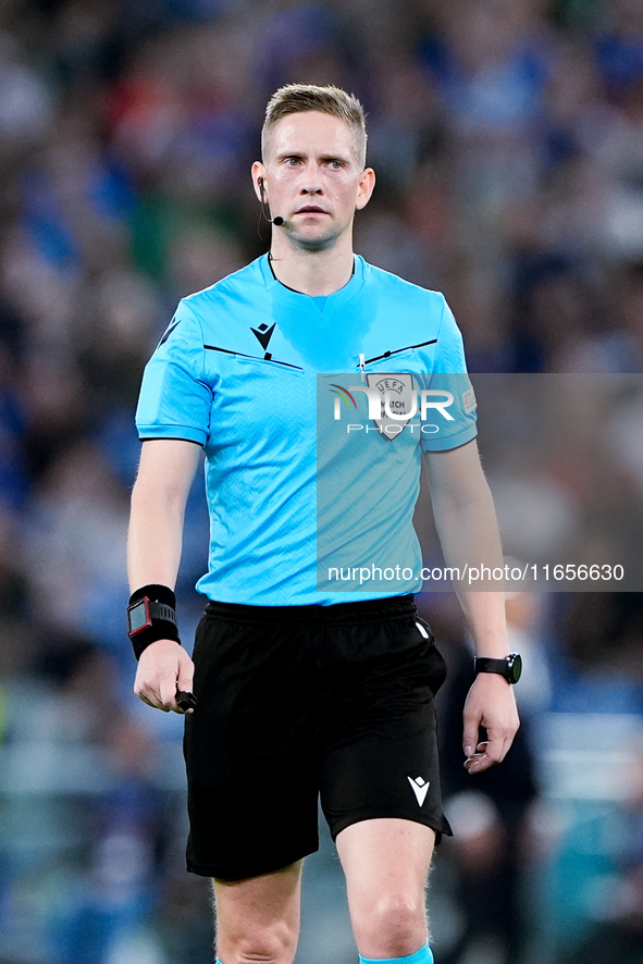 Referee Espen Eskas looks on during the UEFA Nations League 2024/25 League A Group A2 match between Italy and Belgium at Stadio Olimpico on...