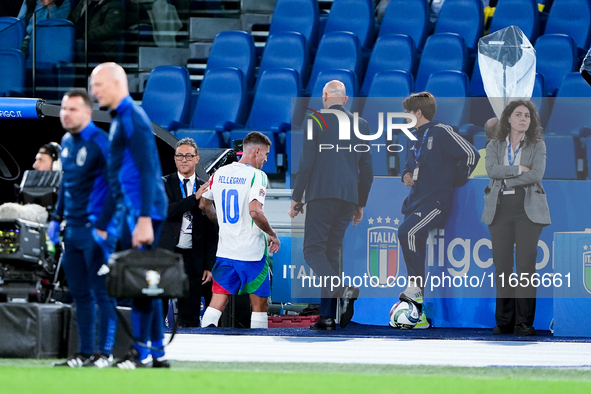 Lorenzo Pellegrini of Italy leaves the pitch after receiving a red card during the UEFA Nations League 2024/25 League A Group A2 match betwe...