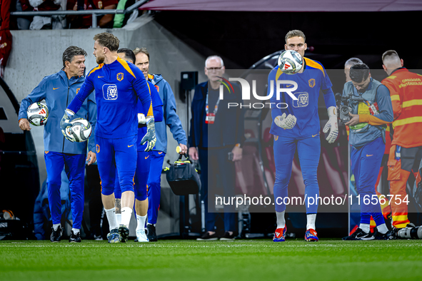 Netherlands goalkeeper Bart Verbruggen plays during the match between Hungary and the Netherlands at the Puskas Arena for the UEFA Nations L...