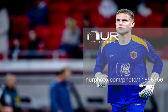 Netherlands goalkeeper Bart Verbruggen plays during the match between Hungary and the Netherlands at the Puskas Arena for the UEFA Nations L...