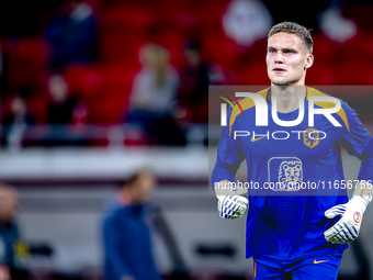 Netherlands goalkeeper Bart Verbruggen plays during the match between Hungary and the Netherlands at the Puskas Arena for the UEFA Nations L...