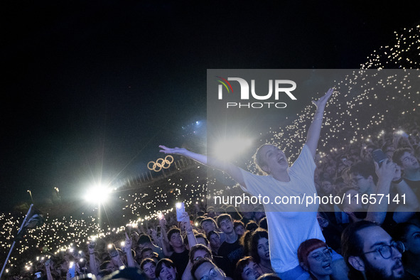 More than 45,000 people attend the concert to raise funds for legal expenses related to the case of the Tempe incident and in memory of the...