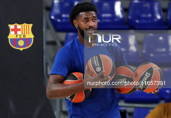 Trevion Williams plays during the match between FC Barcelona and Alba Berlin, corresponding to week 2 of the Turkish Airlines Euroleague, at...