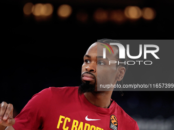 Kevin Punter plays during the match between FC Barcelona and Alba Berlin, corresponding to week 2 of the Turkish Airlines Euroleague, at the...