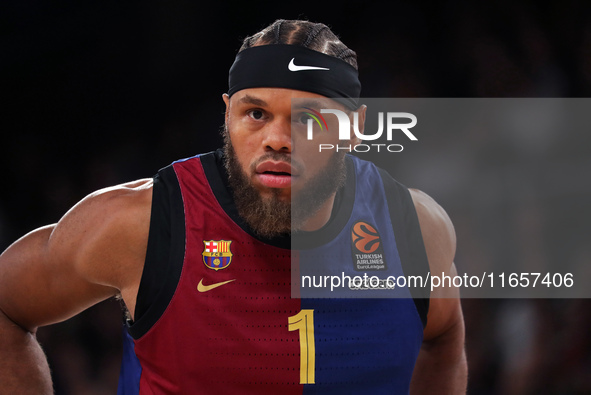 Justin Anderson plays during the match between FC Barcelona and Alba Berlin, corresponding to week 2 of the Turkish Airlines Euroleague, at...