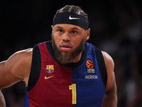 Justin Anderson plays during the match between FC Barcelona and Alba Berlin, corresponding to week 2 of the Turkish Airlines Euroleague, at...