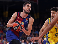 Tomas Satoransky plays during the match between FC Barcelona and Alba Berlin, corresponding to week 2 of the Turkish Airlines Euroleague, at...