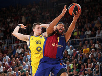 Justin Anderson and Justin Bean play during the match between FC Barcelona and Alba Berlin, corresponding to week 2 of the Turkish Airlines...