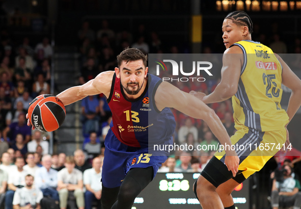 Tomas Satoransky and Elias Rapieque play during the match between FC Barcelona and Alba Berlin, corresponding to week 2 of the Turkish Airli...