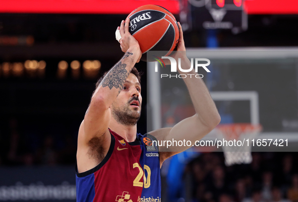 Nicolas Laprovittola plays during the match between FC Barcelona and Alba Berlin, corresponding to week 2 of the Turkish Airlines Euroleague...