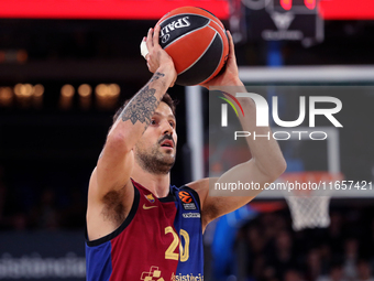 Nicolas Laprovittola plays during the match between FC Barcelona and Alba Berlin, corresponding to week 2 of the Turkish Airlines Euroleague...