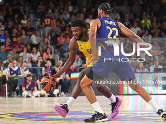 Trevion Williams and Jabari Parker play during the match between FC Barcelona and Alba Berlin, corresponding to week 2 of the Turkish Airlin...